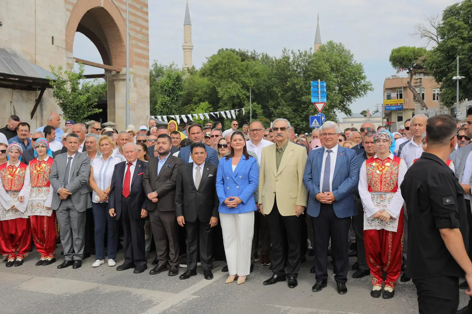 665 YILLIK EFSANE: KIRKPINAR YAĞLI GÜREŞLERİ’İNDE AĞA KARŞILAMA TÖRENİ GERÇEKLEŞTİRİLDİ galeri görseli